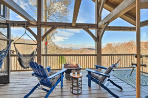 Gorgeous Franklin Getaway with Deck, Mountain Views!